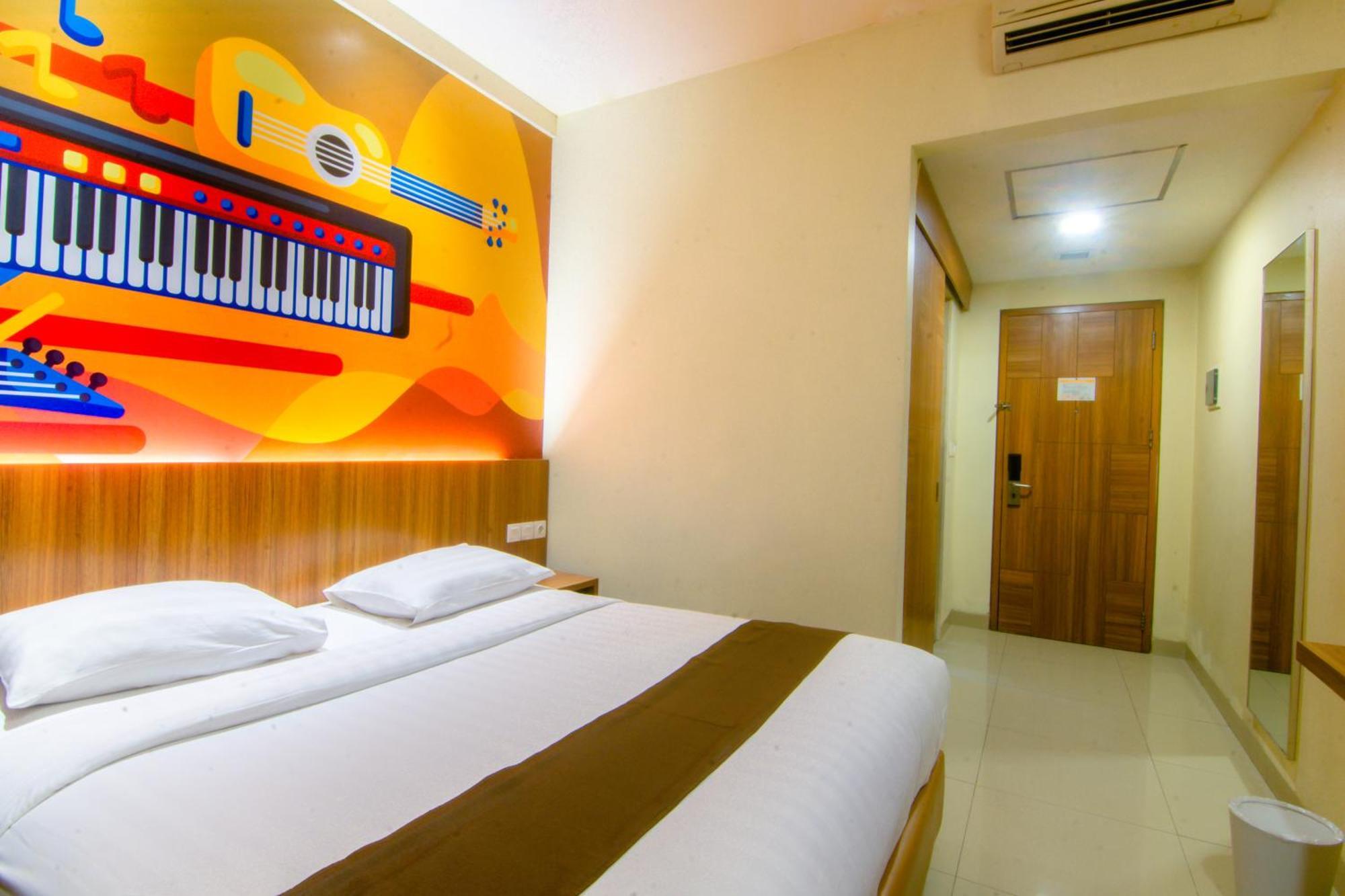Front One Hotel Purwodadi Purwodadi  Eksteriør billede