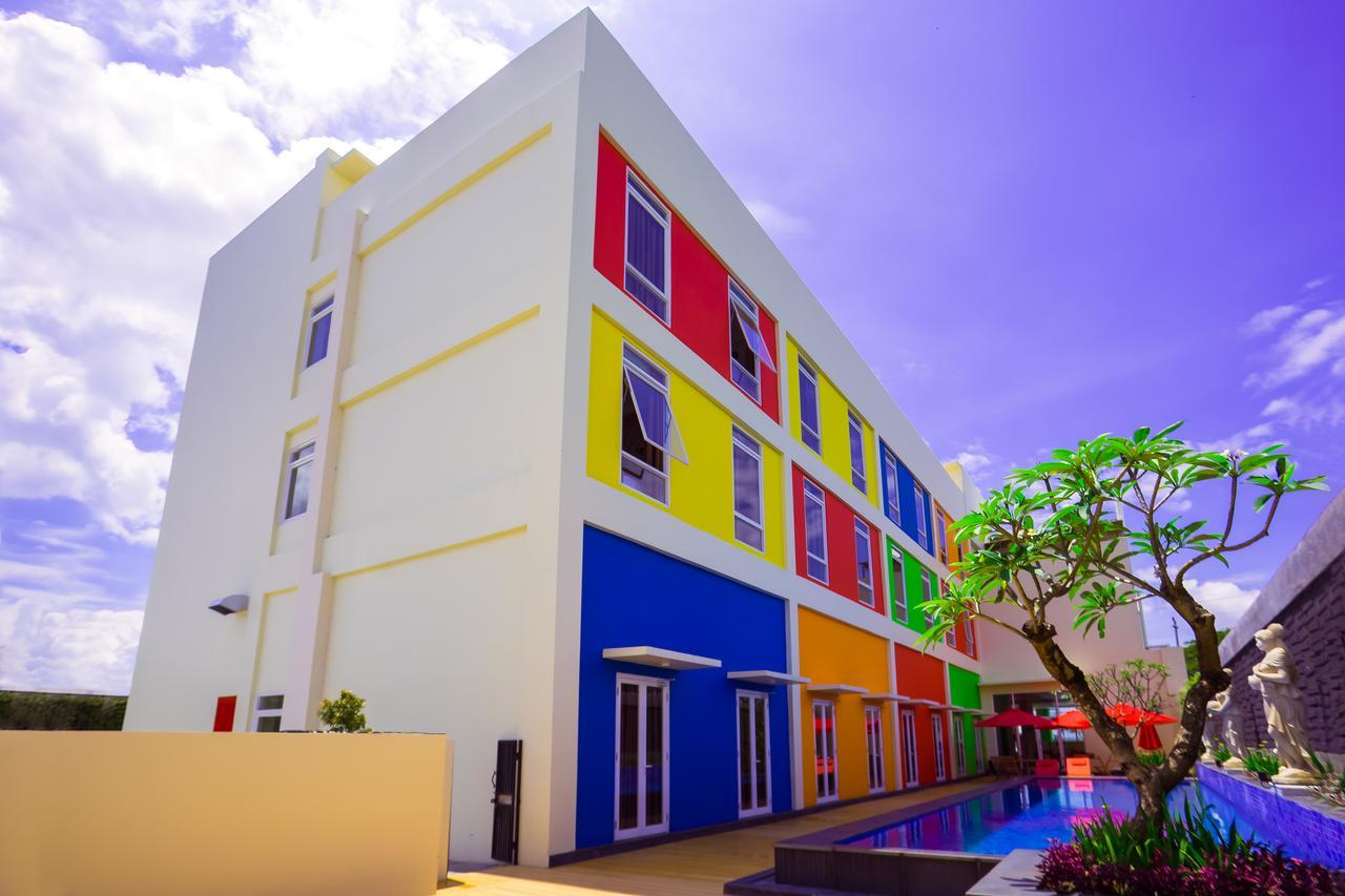 Front One Hotel Purwodadi Purwodadi  Eksteriør billede